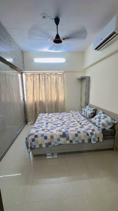 Pixiestays 2Bhk Flat Malad Mumbai Exterior photo